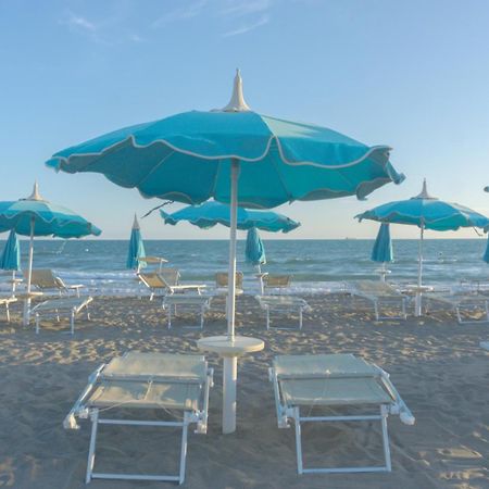 Baron Beach Hotel Scauri  Zewnętrze zdjęcie