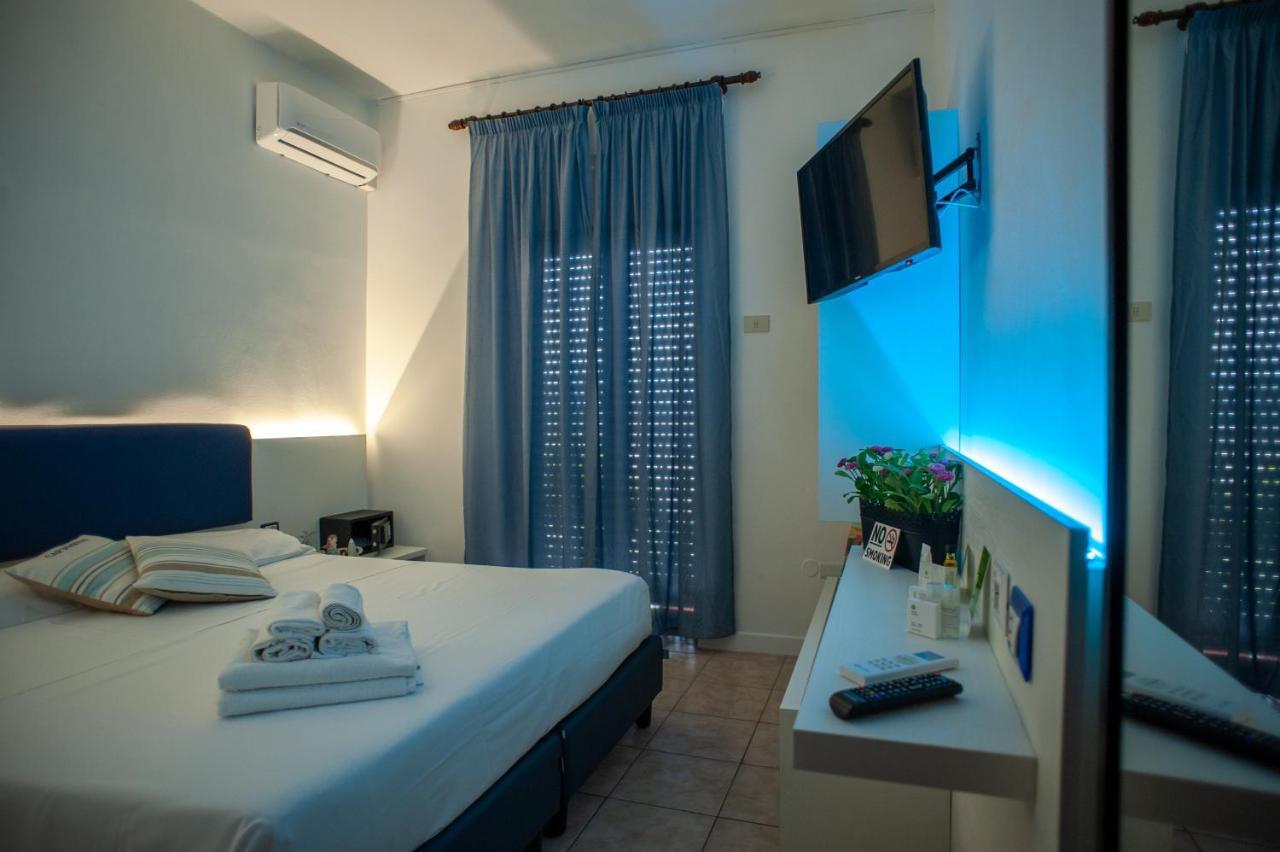 Baron Beach Hotel Scauri  Zewnętrze zdjęcie