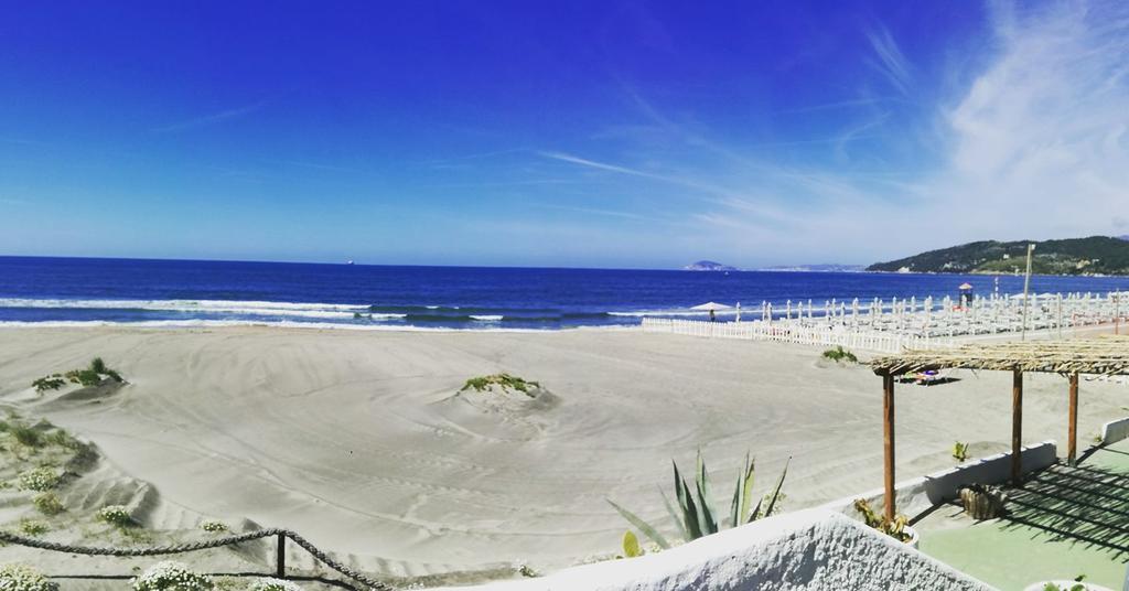 Baron Beach Hotel Scauri  Zewnętrze zdjęcie
